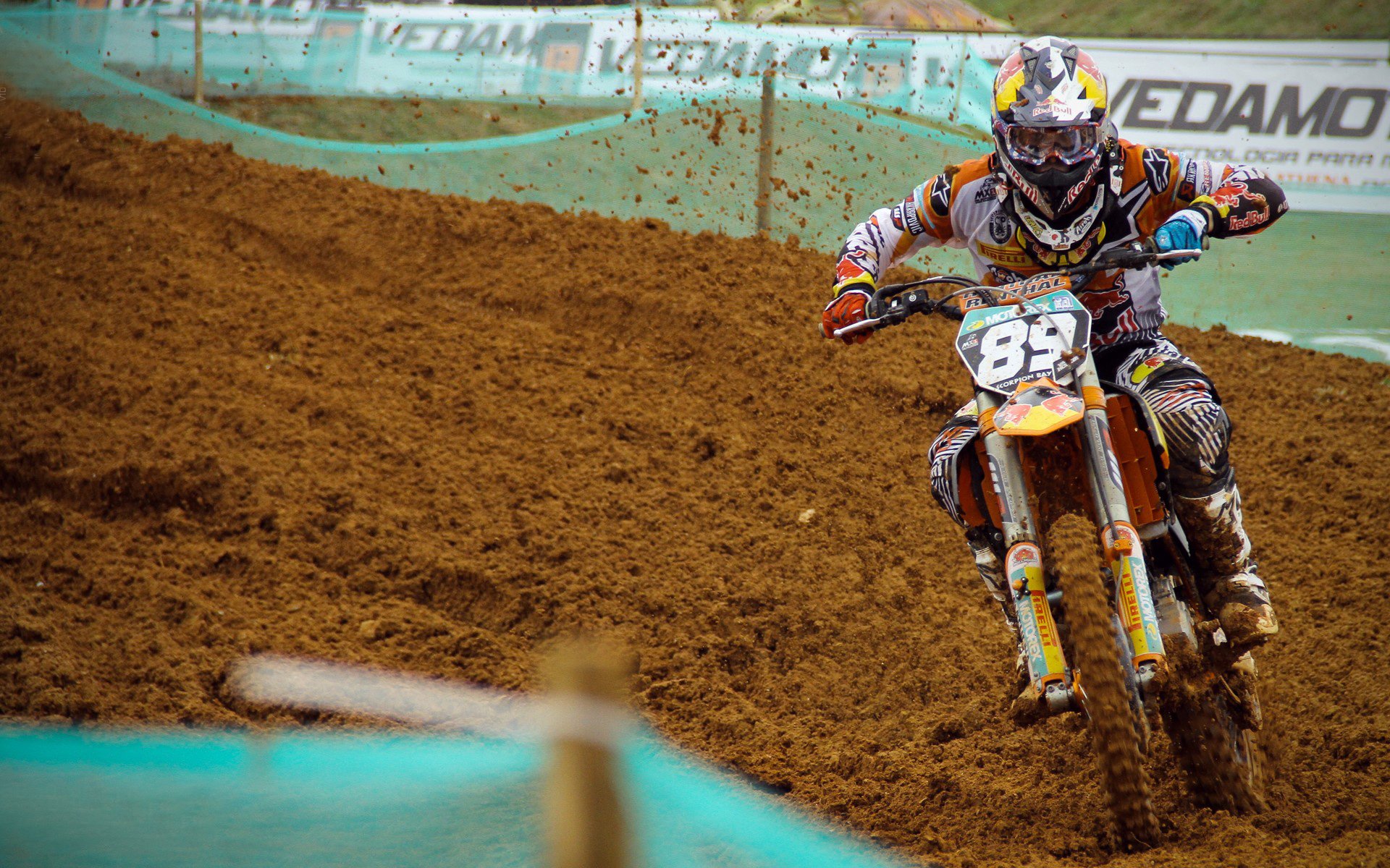 开云体育入口-非洲雄鹰撕裂蓝衣防线！富安健洋黑色城墙令意大利绝望