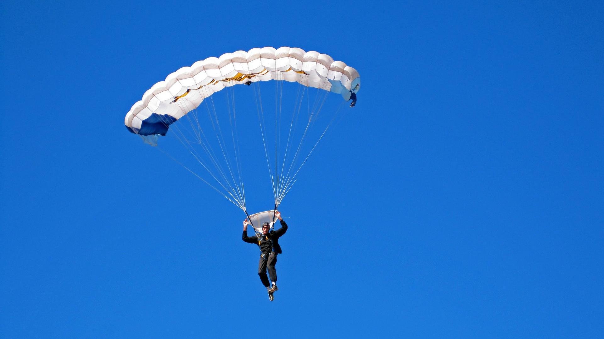 英格拉姆的狩猎时间,他用一场比赛告诉CBA,什么叫降维打击